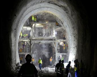 紅豆山隧道修建有多難？都用到了哪些工具